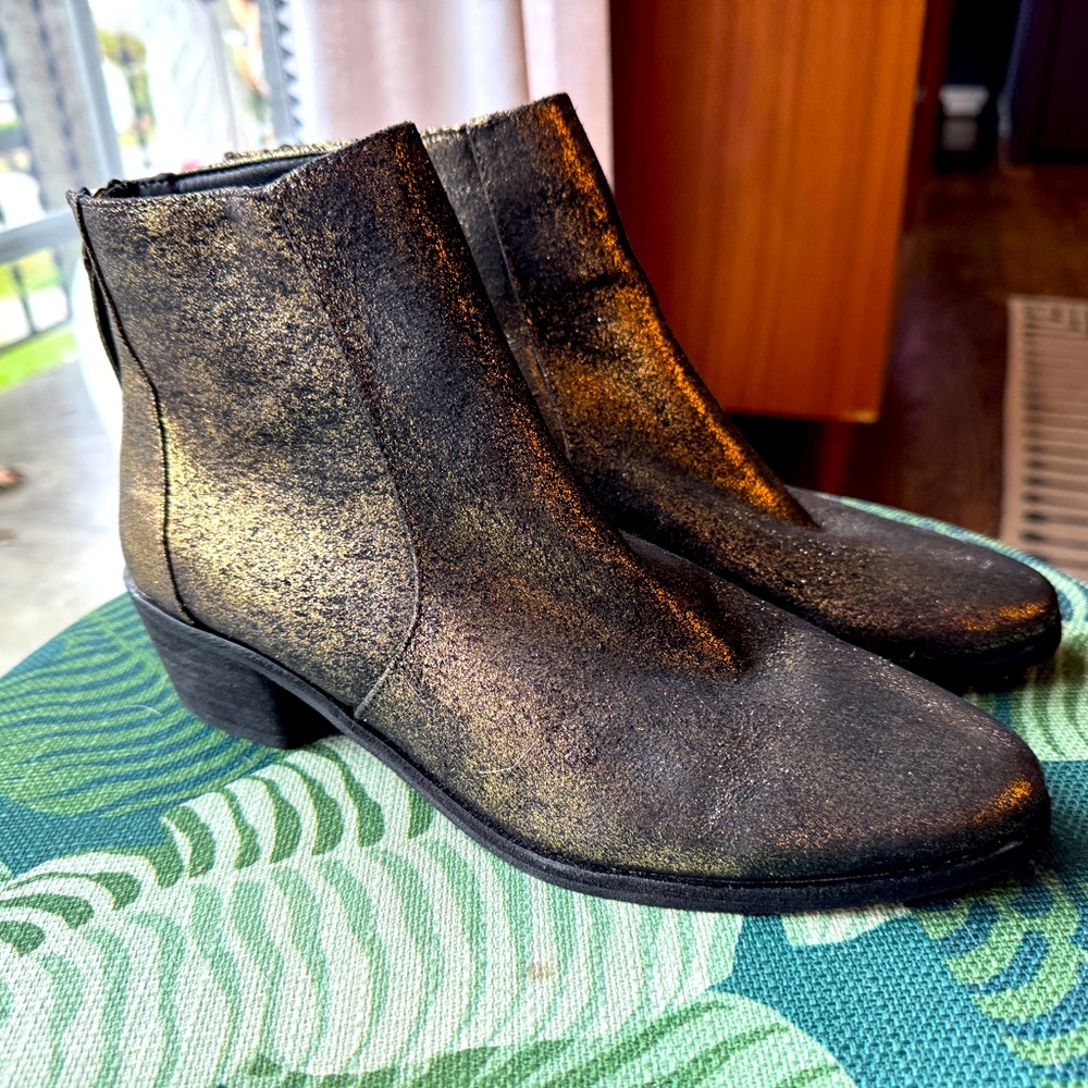 Gold Booties / Ankle Boots - Dolce Vita - Women’s size 9.5